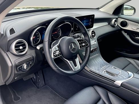 Certified 2022 Mercedes-Benz GLC 300 w/ Premium Package Lite image 18