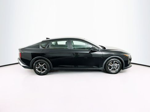 Used 2025 Kia K4 LXS image 10