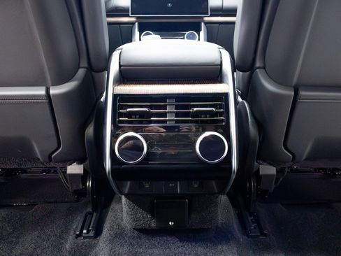Used 2023 Land Rover Range Rover Long Wheelbase Autobiography AWD/4WD image 34
