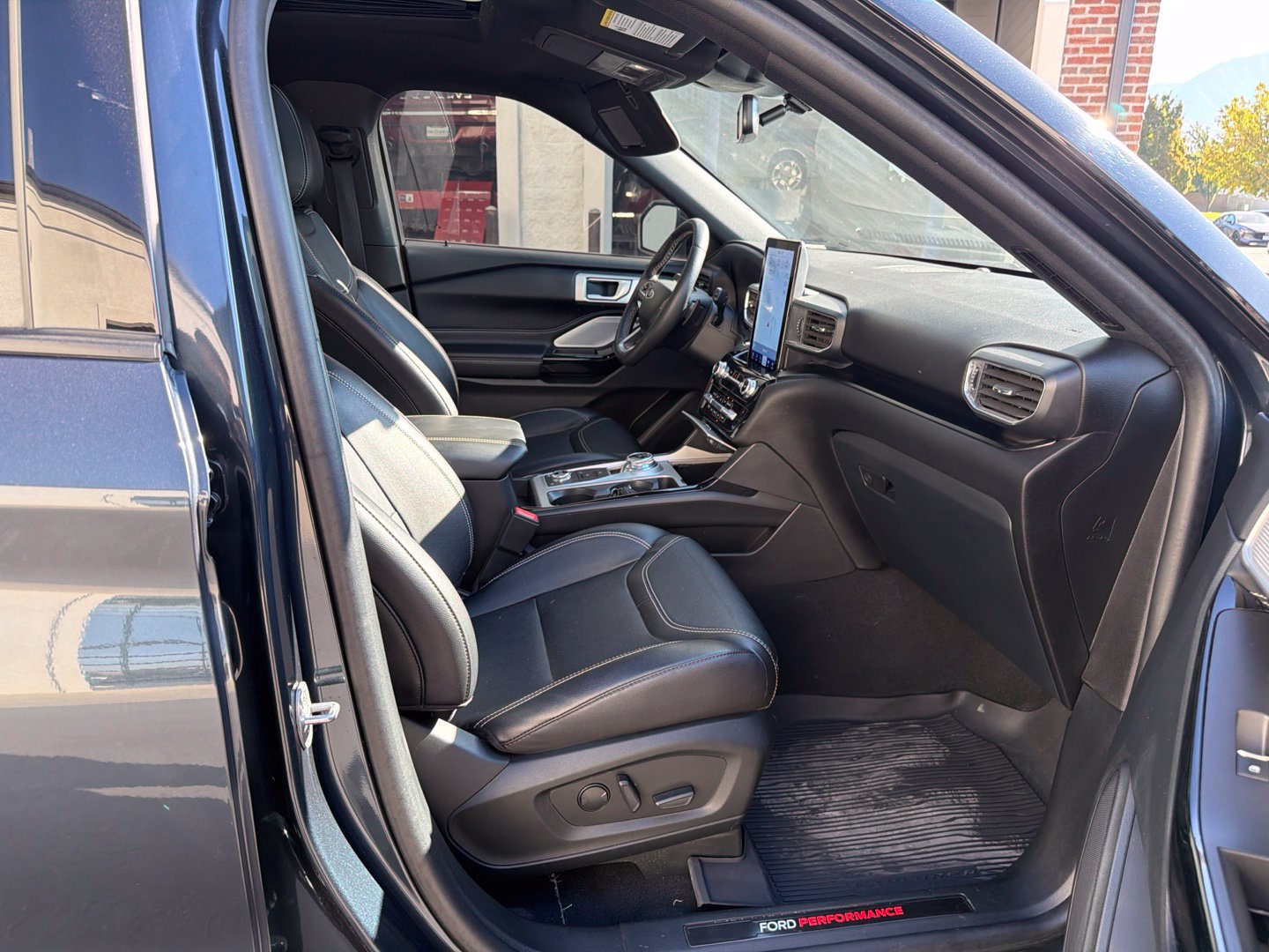 Used 2023 Ford Explorer ST w/ Equipment Group 401A AWD/4WD image 23