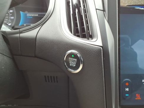 Certified 2024 Ford Edge SEL w/ Convenience Package image 22