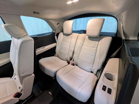 Used 2022 Mercedes-Benz GLS 450 4MATIC image 23