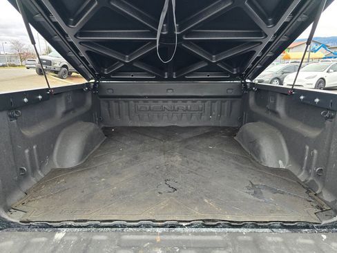 Used 2017 GMC Sierra 1500 Denali w/ Denali Ultimate Package image 14