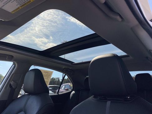 Used 2021 Toyota Camry XLE image 16