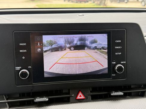 Used 2025 Kia Sportage LX image 24