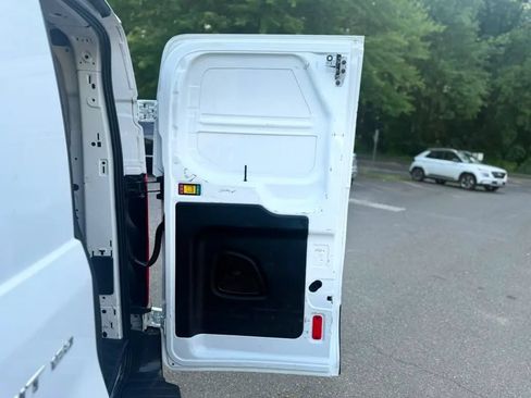 Used 2017 Ford Transit 150 130 Low Roof RWD image 22