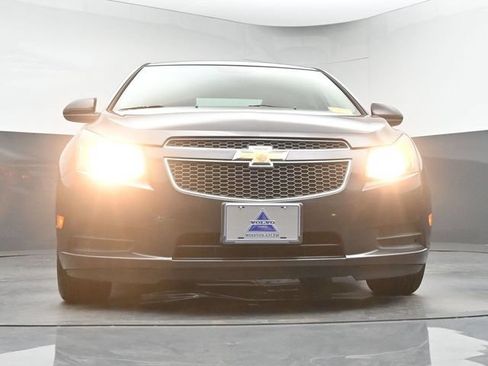 Used 2014 Chevrolet Cruze LT FWD image 11