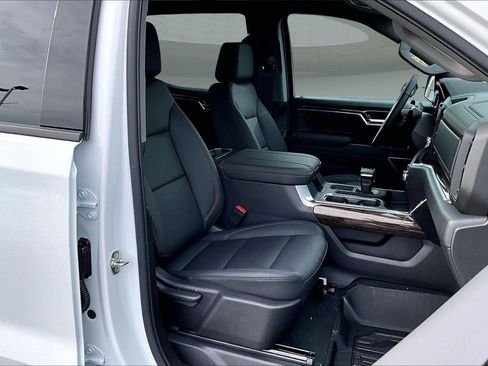 New 2026 GMC Sierra 1500 Elevation w/ Elevation Premium Package image 10