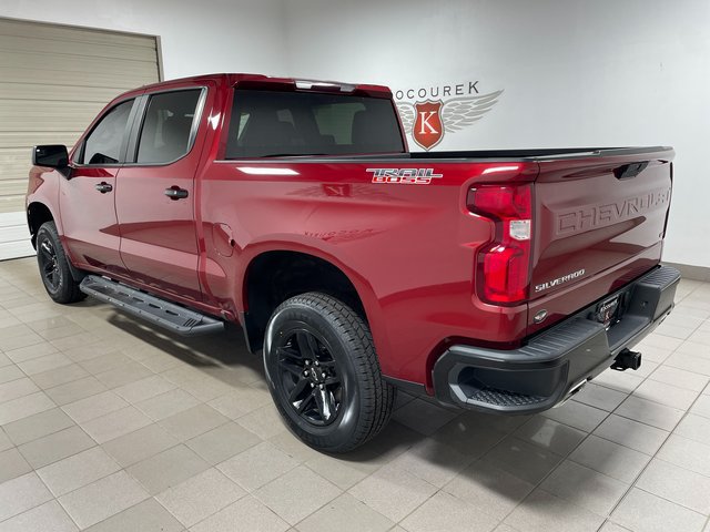Used 2019 Chevrolet Silverado 1500 LT Trail Boss w/ Convenience Package AWD/4WD image 4