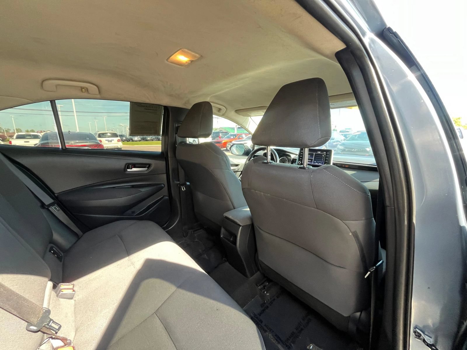 Used 2020 Toyota Corolla LE FWD image 26