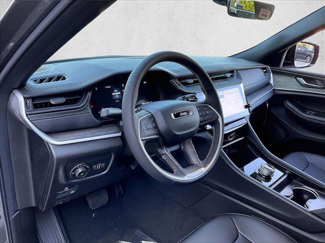 New 2026 Jeep Grand Cherokee L Limited w/ Limited Altitude Package RWD image 8