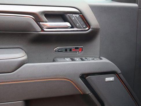 New 2025 GMC Sierra 1500 AT4 w/ AT4 Premium Package AWD/4WD image 29
