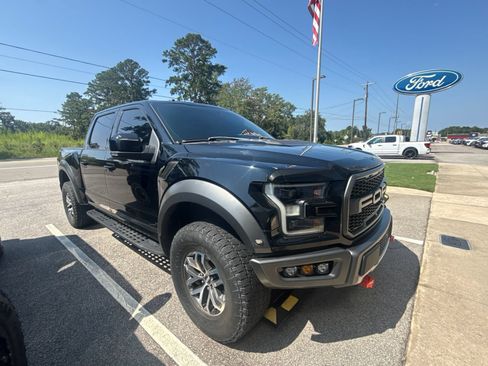 Used 2018 Ford F150 Raptor w/ Equipment Group 802A Luxury AWD/4WD image 1