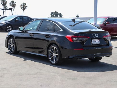 Used 2023 Honda Civic Touring image 5