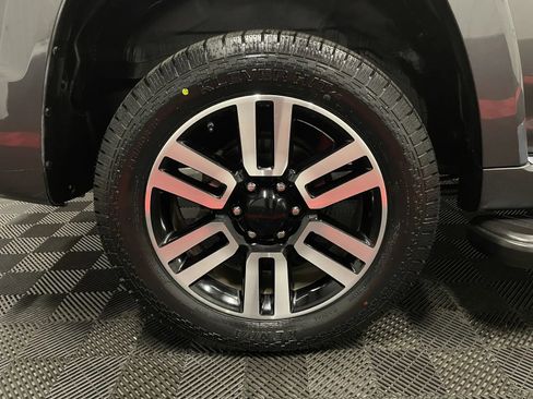 Used 2019 Toyota 4Runner Limited image 19