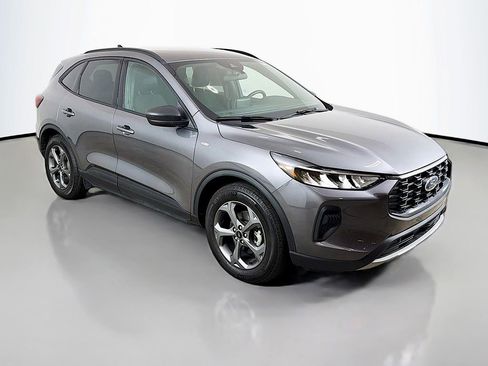 Used 2025 Ford Escape ST-Line w/ Equipment Group 301A image 34