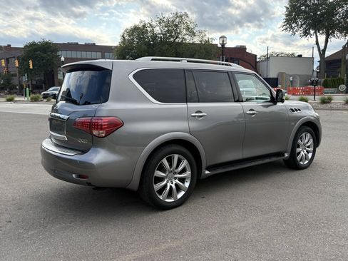 Used 2014 INFINITI QX80 4WD w/ Theater Package image 4