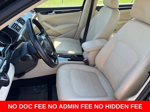 Used 2019 Volkswagen Passat 2.0T SE R-Line FWD image 9