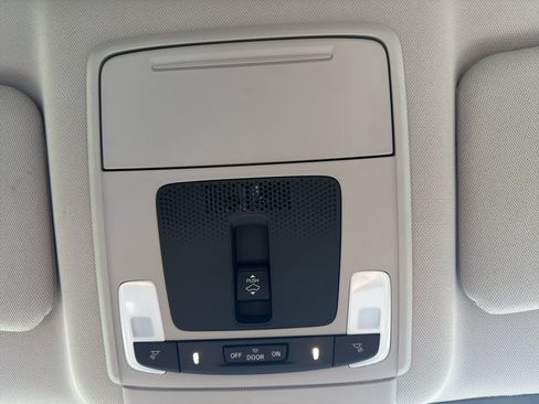 Used 2024 Honda CR-V EX-L image 17