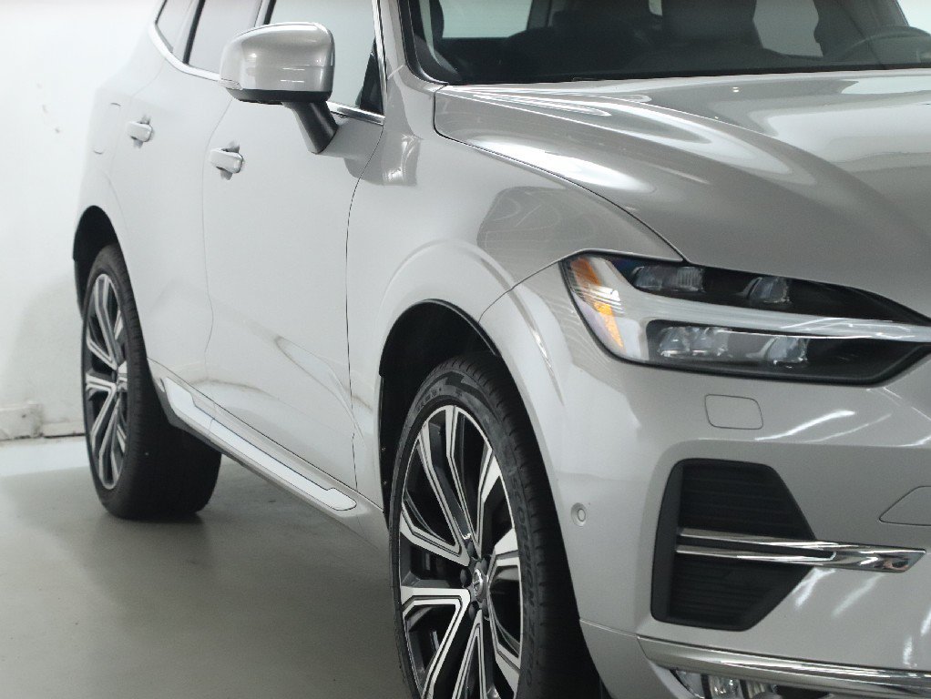 Used 2023 Volvo XC60 B5 Ultimate w/ Climate Package AWD/4WD image 8