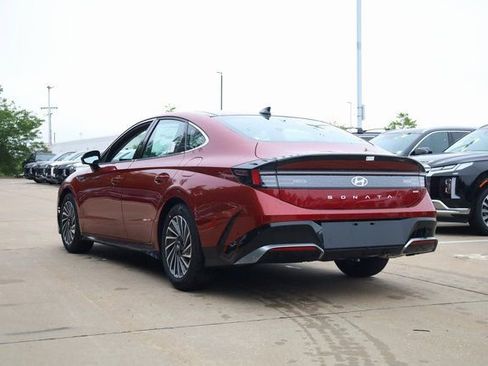 New 2025 Hyundai Sonata Limited image 6