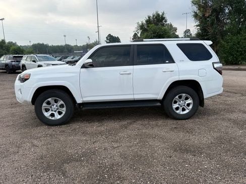Used 2023 Toyota 4Runner SR5 Premium w/ Moonroof Package AWD/4WD image 2