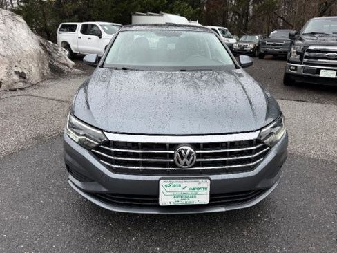 Used 2021 Volkswagen Jetta SE image 8