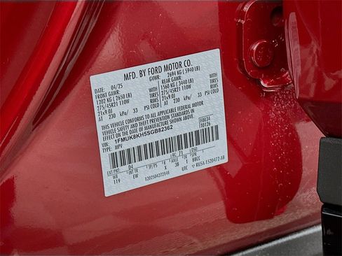 Used 2025 Ford Explorer ST-Line w/ ST-Line Street Pack image 33