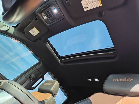 Used 2024 Chevrolet Silverado 3500 High Country w/ High Country Premium Package AWD/4WD image 24