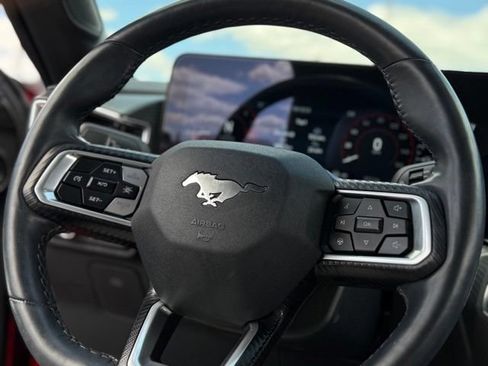 Used 2025 Ford Mustang GT Premium RWD image 13