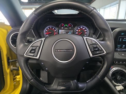 Used 2017 Chevrolet Camaro LT w/ Technology Package image 9