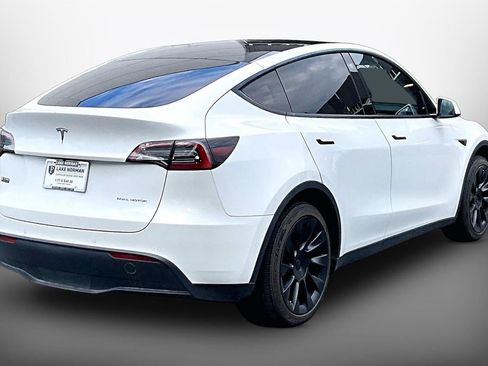 Used 2021 Tesla Model Y Long Range AWD/4WD image 8