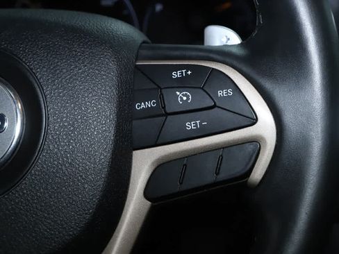 Used 2014 Jeep Grand Cherokee Altitude AWD/4WD image 24