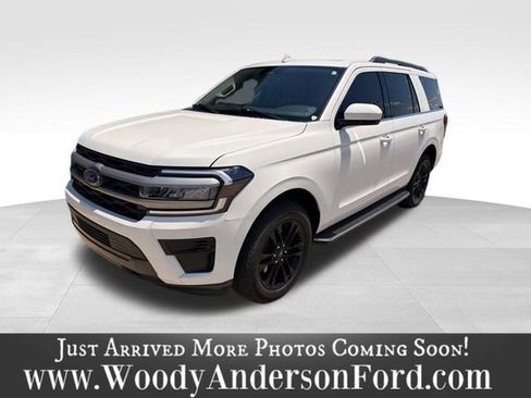 Used 2023 Ford Expedition XLT AWD/4WD image 1