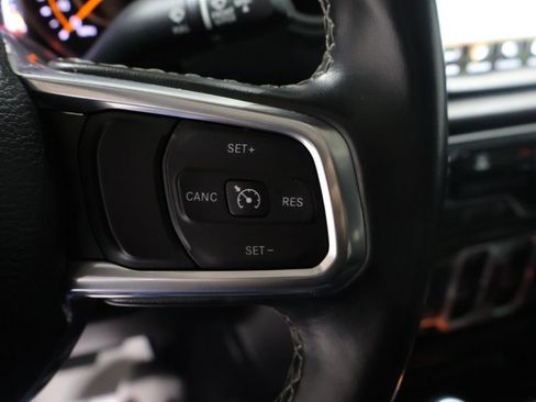 Used 2021 Jeep Gladiator Overland AWD/4WD image 33