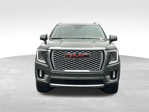Used 2023 GMC Yukon XL Denali w/ LPO, Floor Liner Package image 8