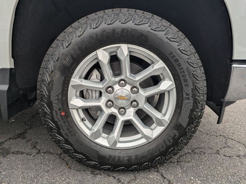 New 2026 Chevrolet Silverado 1500 LT w/ Z71 Off-Road Package image 13