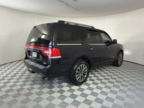 Used 2016 Lincoln Navigator Select RWD image 9