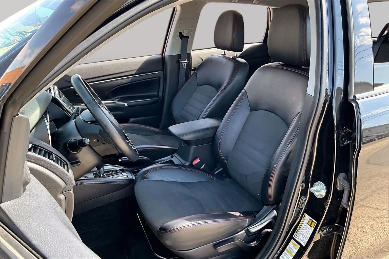 Used 2024 Mitsubishi Outlander Sport SE AWD/4WD image 8