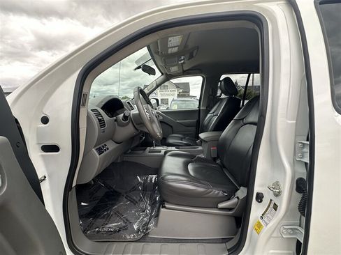 Used 2019 Nissan Frontier SV AWD/4WD image 56