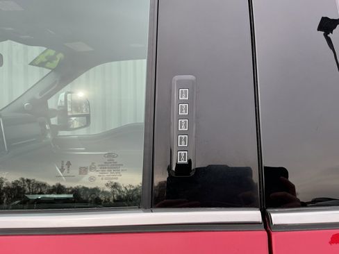 Used 2024 Ford F350 Platinum image 7