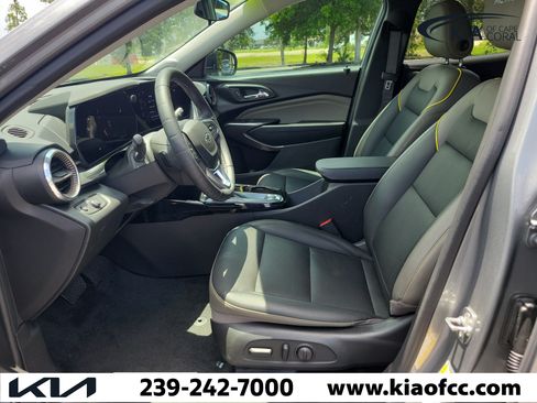 Used 2025 Chevrolet Trax ACTIV w/ Driver Confidence Package FWD image 20
