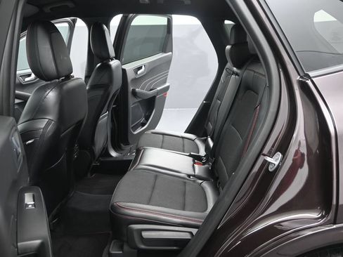 Used 2023 Ford Escape ST-Line w/ Tech Pack #1 FWD image 15