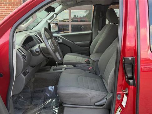 Used 2015 Nissan Frontier S RWD image 17