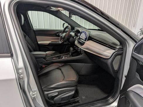 Used 2025 Jeep Compass Limited AWD/4WD image 27