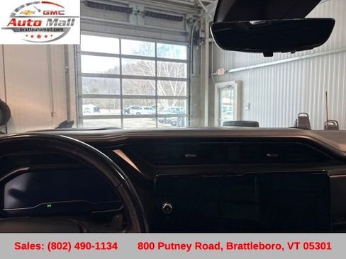 Used 2022 GMC Sierra 1500 AT4X image 13