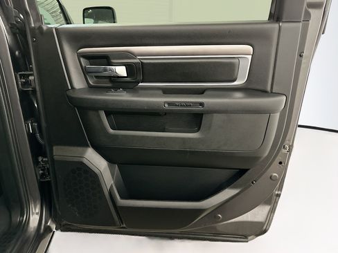 Used 2024 RAM 1500 Classic Warlock image 31