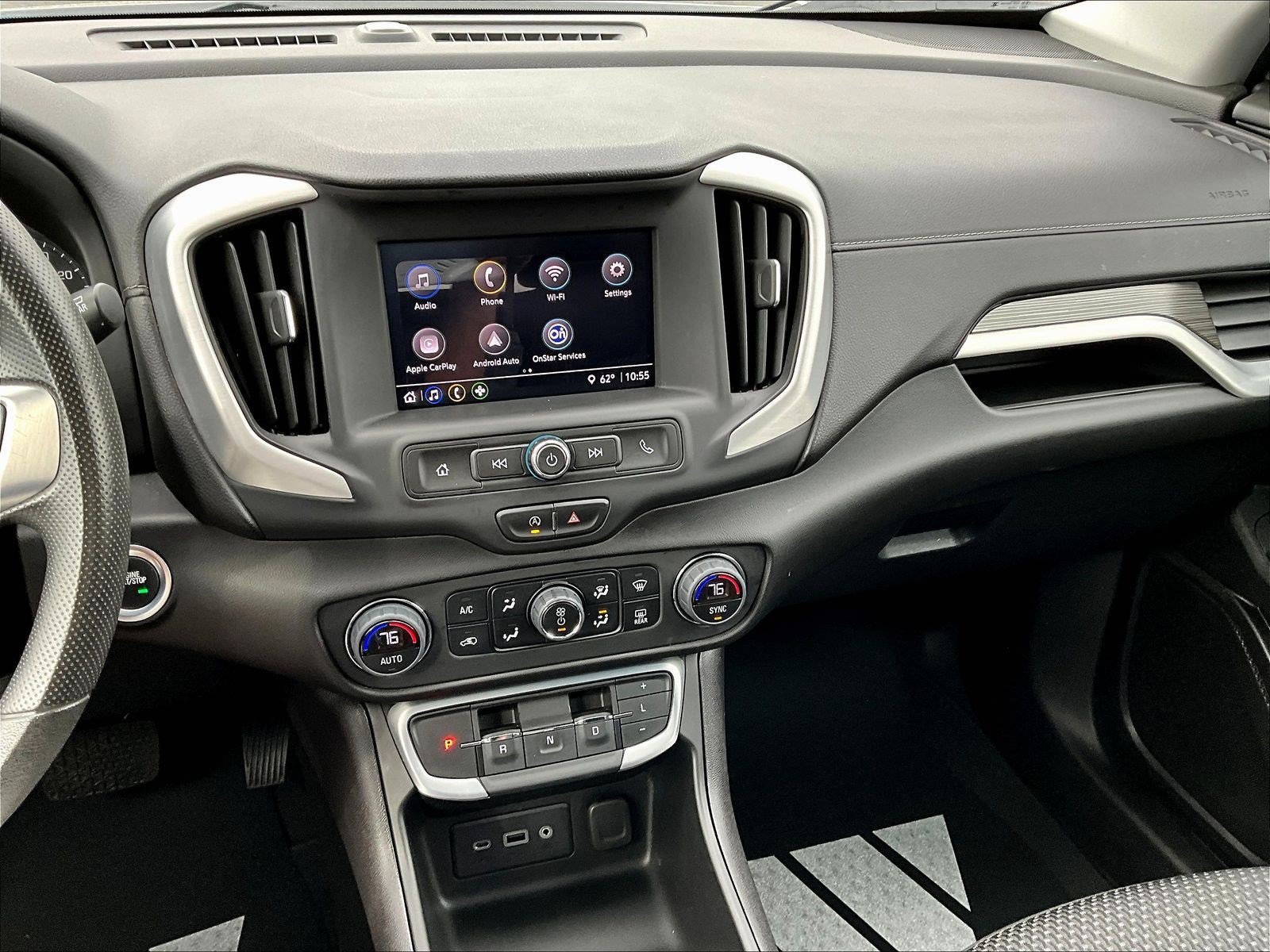 Used 2024 GMC Terrain SLE w/ Driver Convenience Package FWD image 15
