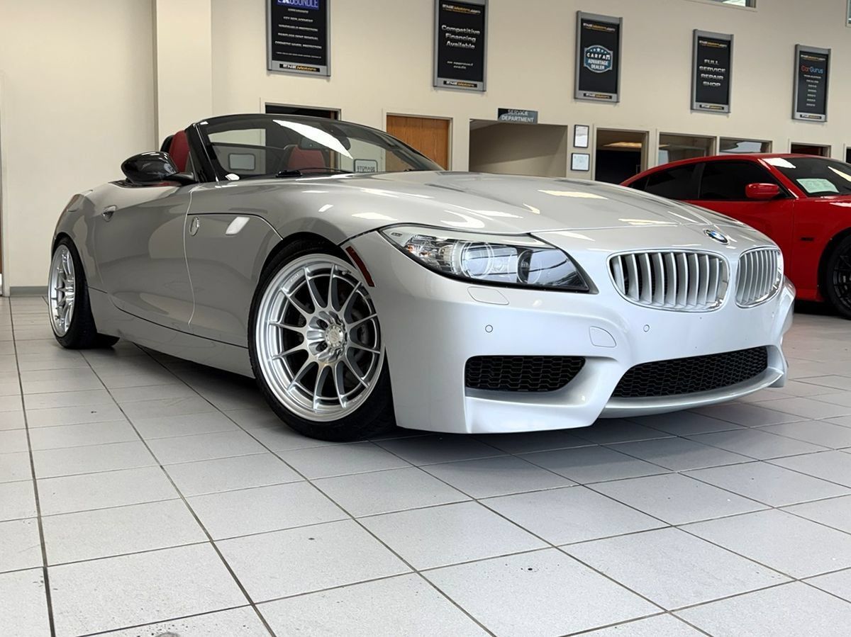 Used 2013 BMW Z4 sDrive35i RWD image 10