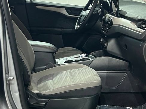 Used 2022 Ford Escape SE w/ Cold Weather Package FWD image 47